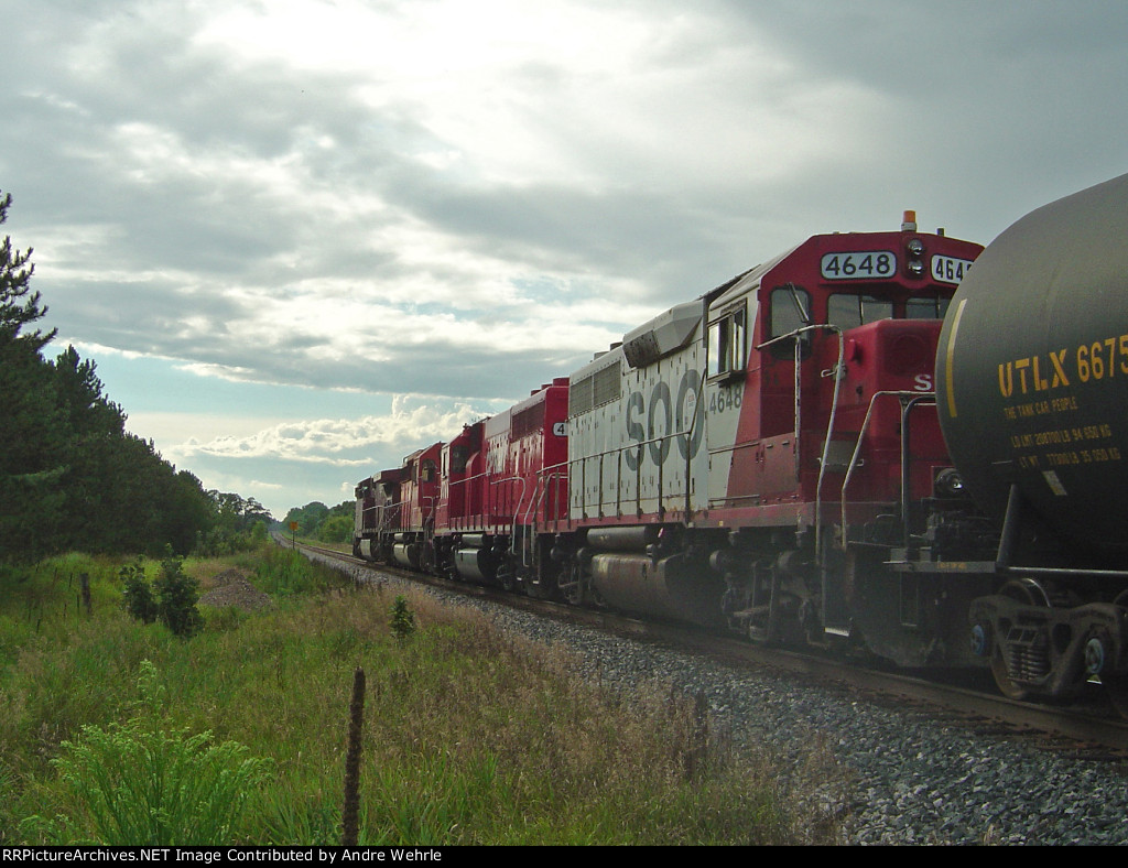 SOO 4648 trails the 4-unit consist westbound